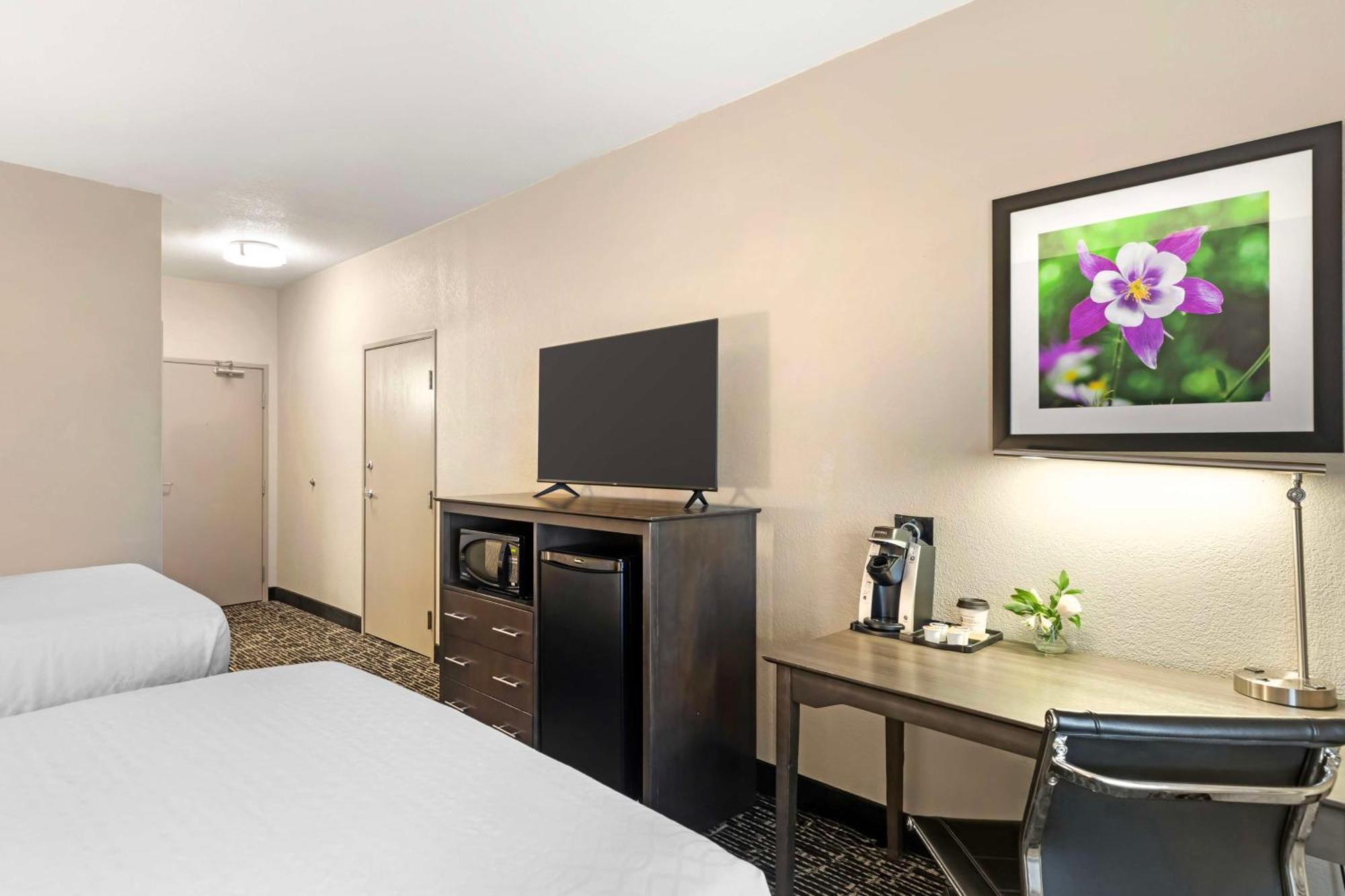 Western Hotel 3*